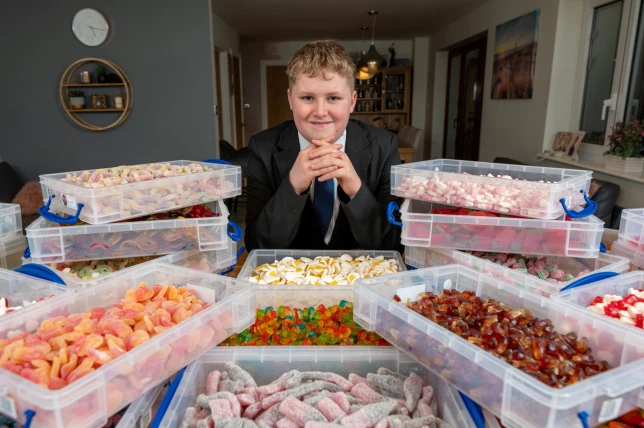 Ce jeune entrepreneur de 11 ans vend des bonbons sans allergènes et a